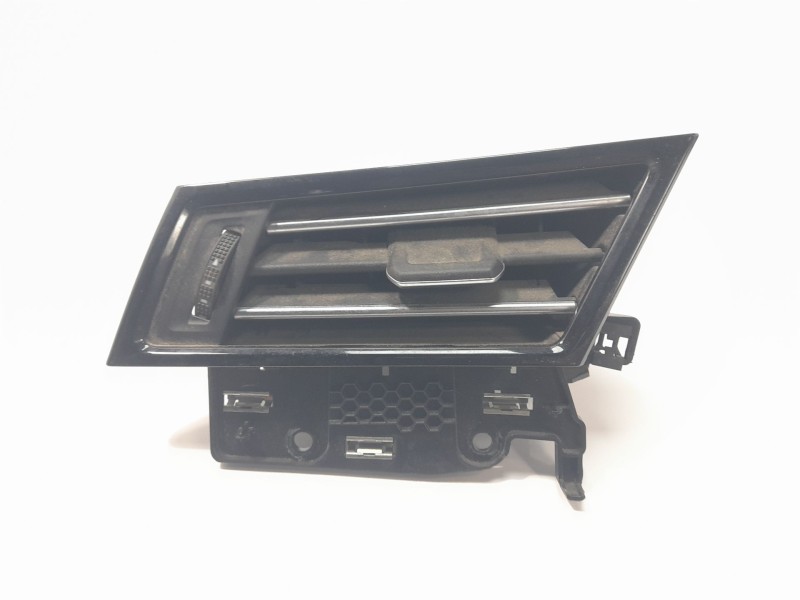 Recambio de rejilla aireadora para volkswagen passat variant (cb5) 2.0 tdi referencia OEM IAM 3G1819701E  