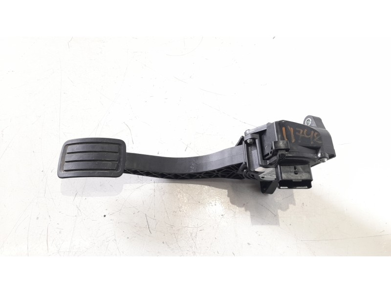 Recambio de potenciometro pedal para peugeot 508 hybrid 180 allure referencia OEM IAM 9674829180  