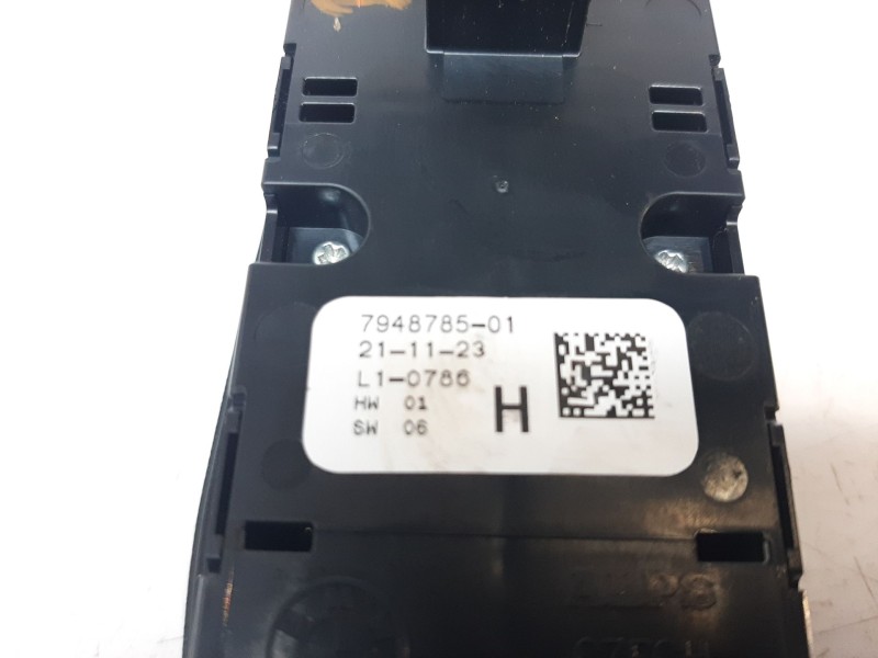 Recambio de mando elevalunas delantero izquierdo para bmw 1 (f40) 118 d referencia OEM IAM 61317948785 61317948785 