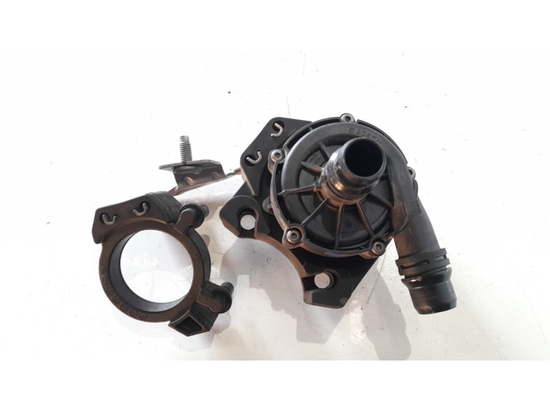 Recambio de bomba agua para peugeot 508 hybrid 180 allure referencia OEM IAM 9818812580  