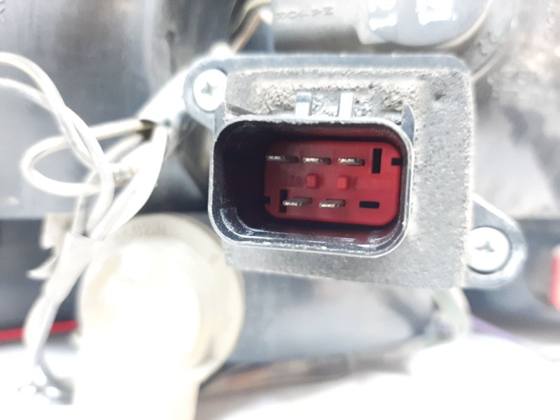 Recambio de piloto trasero derecho para chrysler sebring (jr) 2.0 referencia OEM IAM 4805352AA 4805352AA 