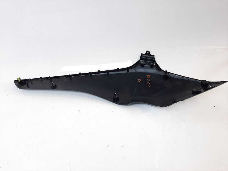 Recambio de moldura para yamaha tmax tmax referencia OEM IAM BBW2174100 BBW2174100 