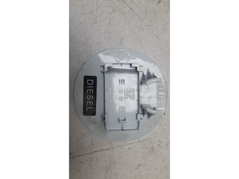 Recambio de tapa exterior combustible para kia cee´d drive referencia OEM IAM 69510A2200  