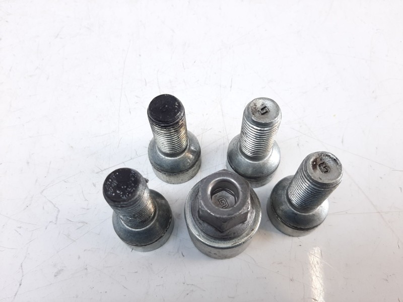 Recambio de juego tornillos de rueda para volkswagen polo vi (ae1) life referencia OEM IAM 71597D 71597D 