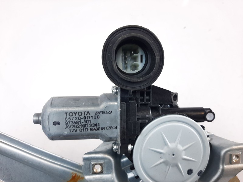 Recambio de elevalunas trasero derecho para toyota yaris hybrid feel referencia OEM IAM 857200D120 857200D120 