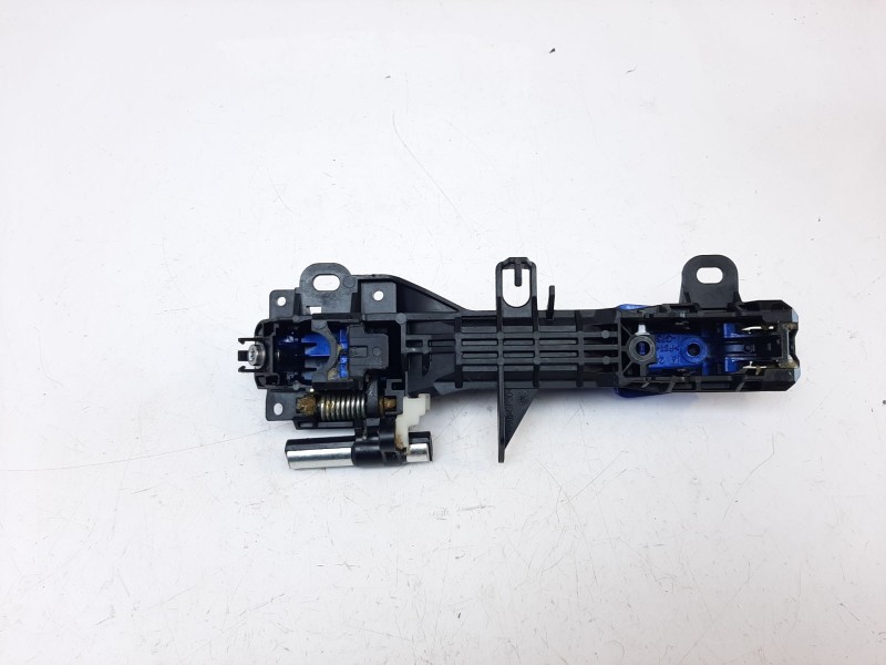 Recambio de maneta exterior delantera derecha para toyota yaris hybrid feel referencia OEM IAM 692110D904 692110D904 