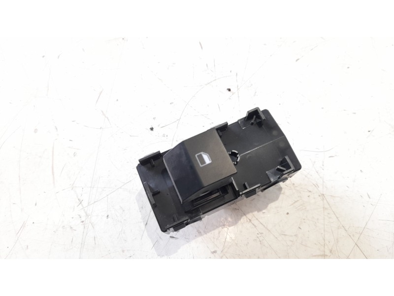 Recambio de mando elevalunas trasero derecho para kia niro (sg2) hybrid concept referencia OEM IAM 93581AT000  