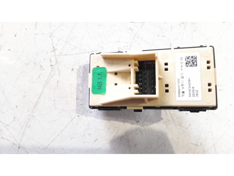 Recambio de mando elevalunas trasero derecho para kia niro (sg2) hybrid concept referencia OEM IAM 93581AT000  