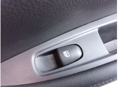 MANDO ELEVALUNAS TRASERO DERECHO 25411HV02A 