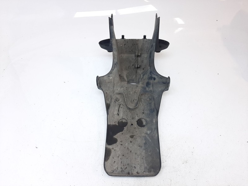 Recambio de portamatriculas para aprilia pegaso 125 / 600 / 650 pegaso 650 referencia OEM IAM AP8126912 AP8126912 