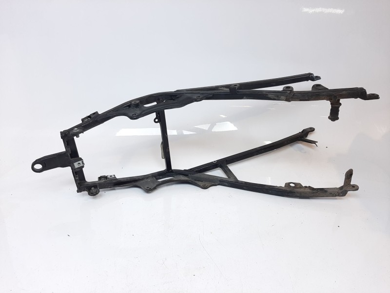 Recambio de subchasis trasero para aprilia pegaso 125 / 600 / 650 pegaso 650 referencia OEM IAM AP8135765 AP8135765 