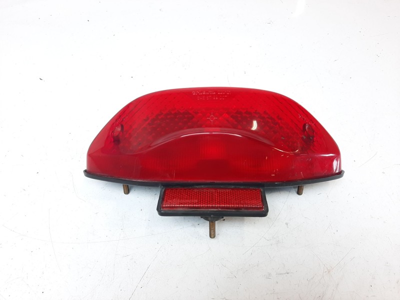 Recambio de piloto trasero central para aprilia pegaso 125 / 600 / 650 pegaso 650 referencia OEM IAM AP8124215 AP8124215 