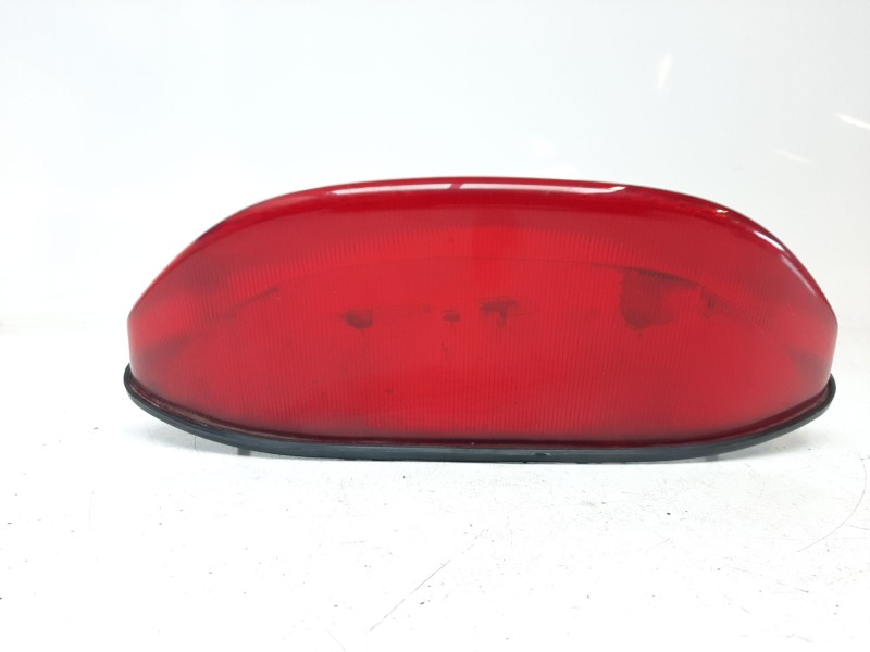 Recambio de piloto trasero central para aprilia pegaso 125 / 600 / 650 pegaso 650 referencia OEM IAM AP8124215 AP8124215 