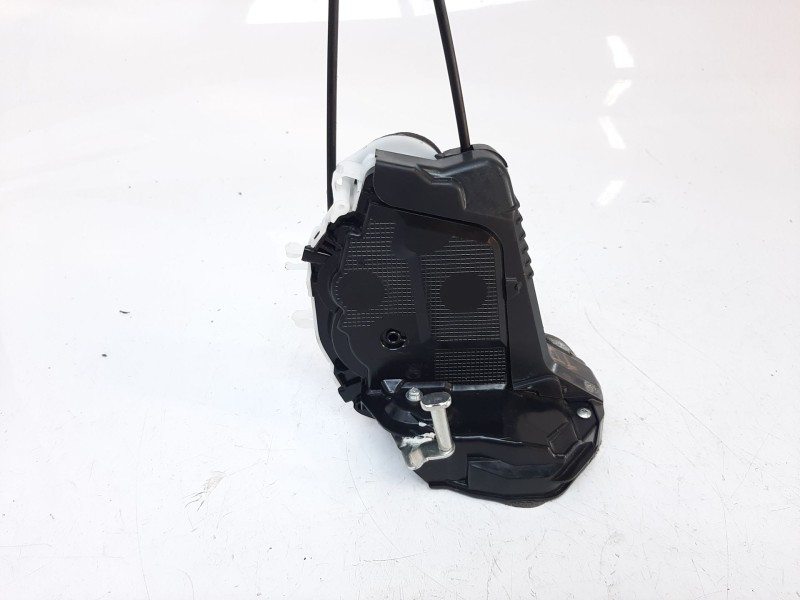 Recambio de cerradura puerta trasera izquierda para toyota yaris hybrid feel referencia OEM IAM 690600D320 690600D320 