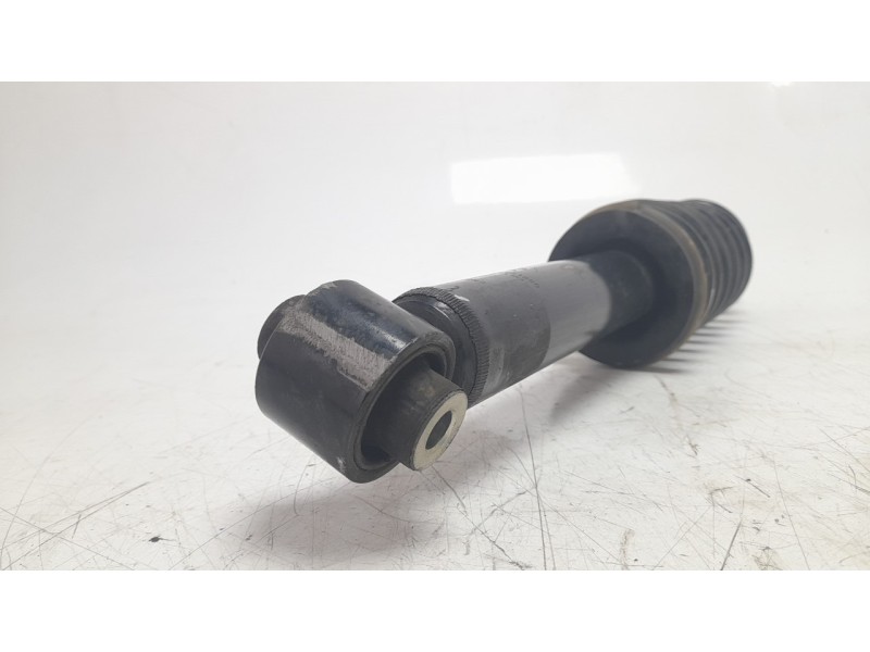 Recambio de amortiguador trasero derecho para peugeot 508 hybrid 180 allure referencia OEM IAM 9835961880  