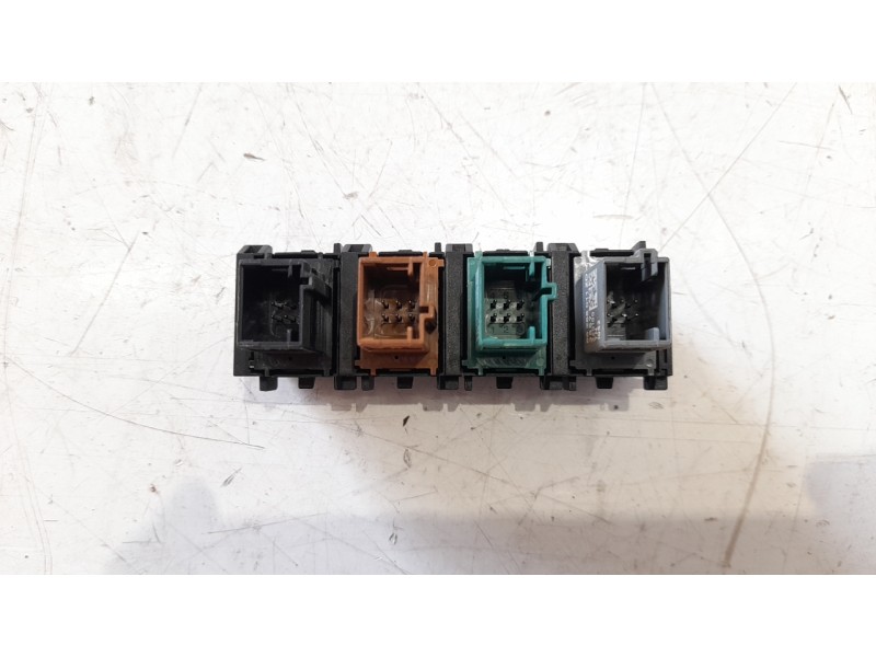 Recambio de interruptor para peugeot 508 hybrid 180 allure referencia OEM IAM 98170272ZD  