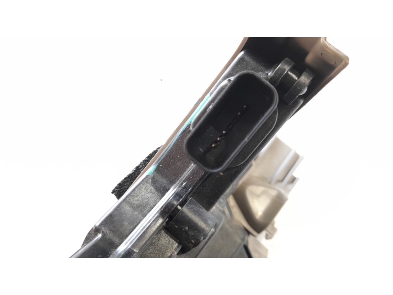 Recambio de cerradura puerta delantera izquierda para kia xceed drive referencia OEM IAM 81310J7010  