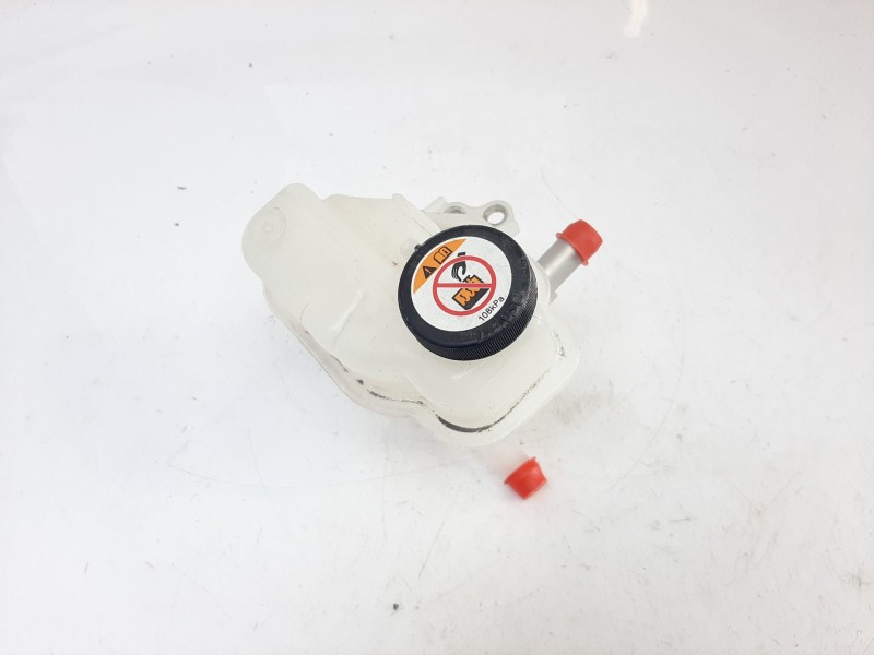 Recambio de deposito expansion para toyota yaris hybrid feel referencia OEM IAM 4722052170 4722052170 