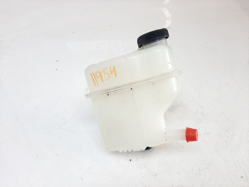 Recambio de deposito expansion para toyota yaris hybrid feel referencia OEM IAM 4722052170 4722052170 