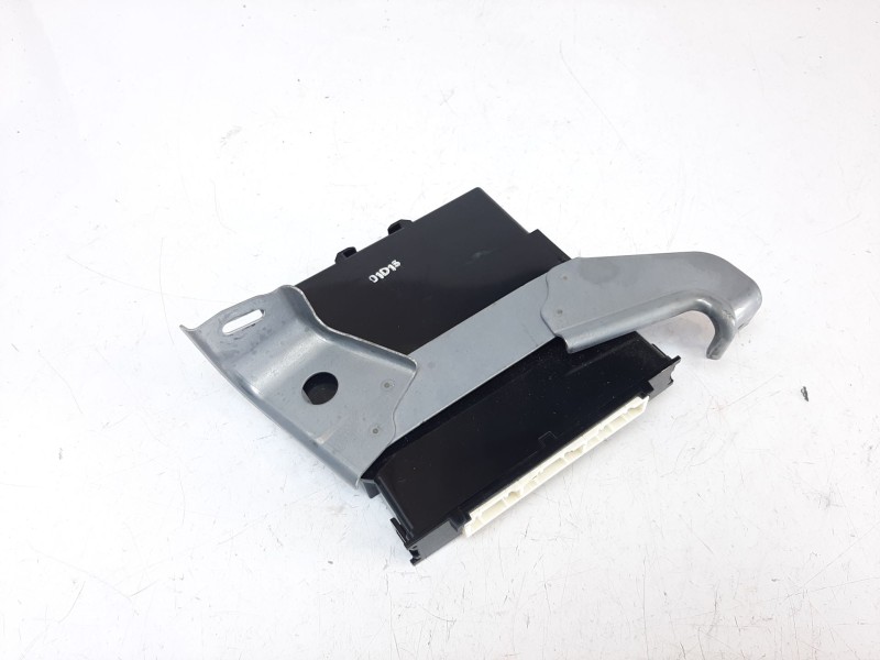 Recambio de modulo electronico para toyota yaris hybrid feel referencia OEM IAM 899900D150 899900D150 