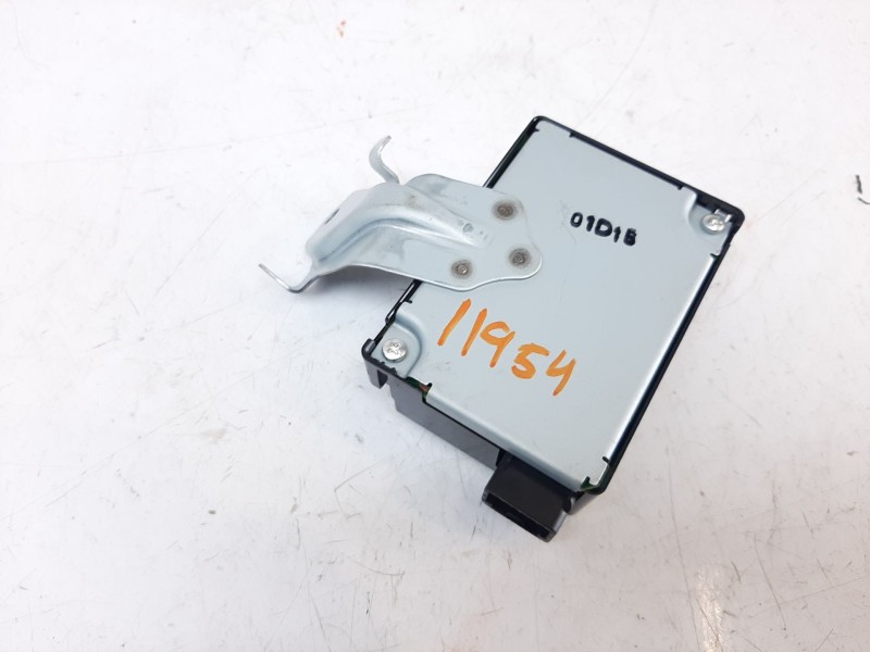 Recambio de modulo electronico para toyota yaris hybrid feel referencia OEM IAM 897600D070 897600D070 