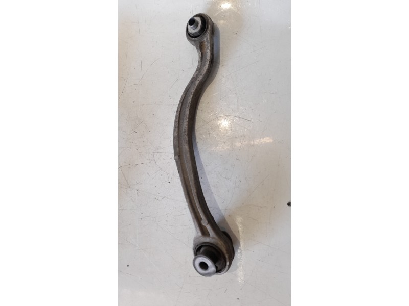 Recambio de brazo suspension trasero izquierdo para peugeot 508 hybrid 180 allure referencia OEM IAM 20072601  