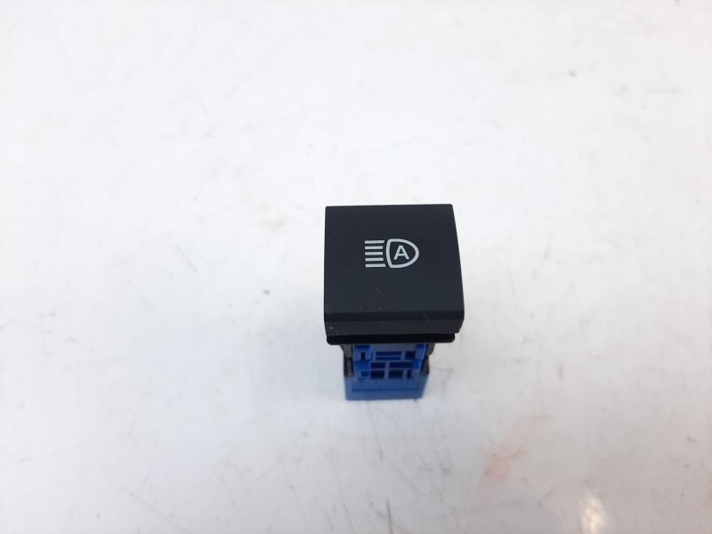 Recambio de interruptor para toyota yaris hybrid feel referencia OEM IAM M71047 M71047 