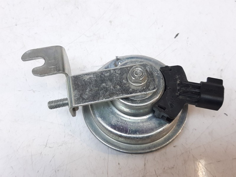 Recambio de claxon para jaguar e-pace 2.0 diesel cat referencia OEM IAM BJ3213832CB BJ3213832CB 