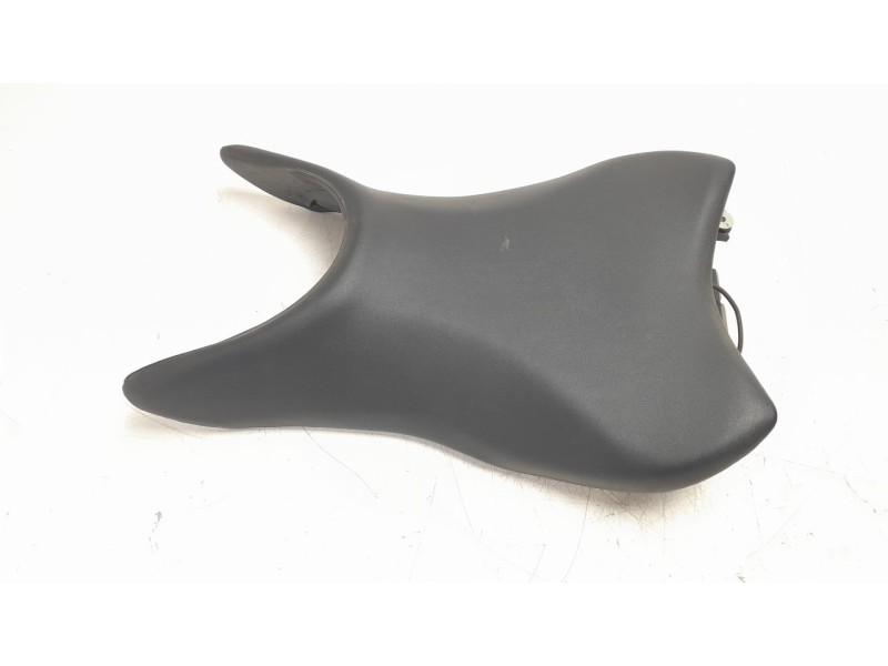 Recambio de asiento para honda cb125 r referencia OEM IAM 77100K98E20ZA  