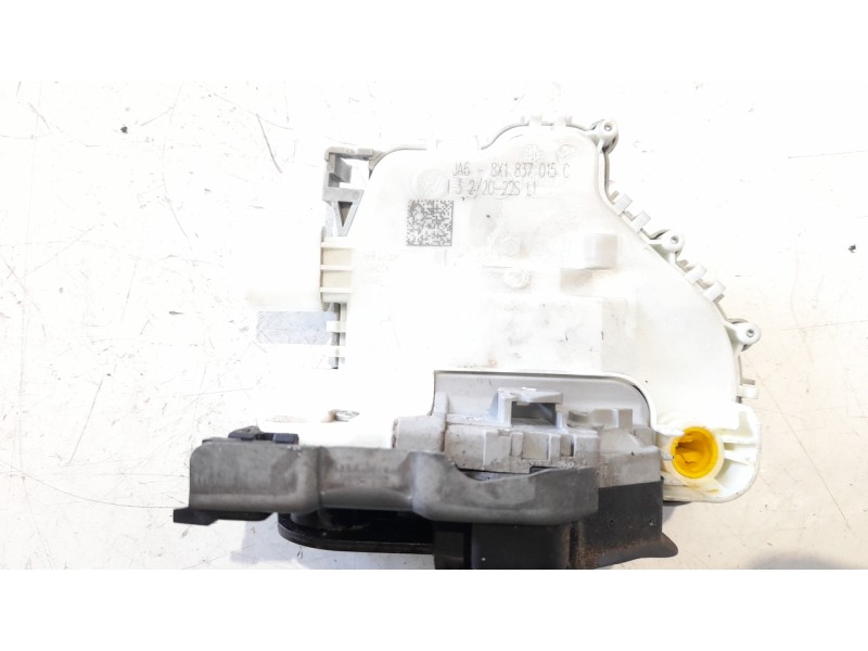 Recambio de cerradura puerta delantera izquierda para audi a3 sportback (8vf) referencia OEM IAM 8X1837015C  