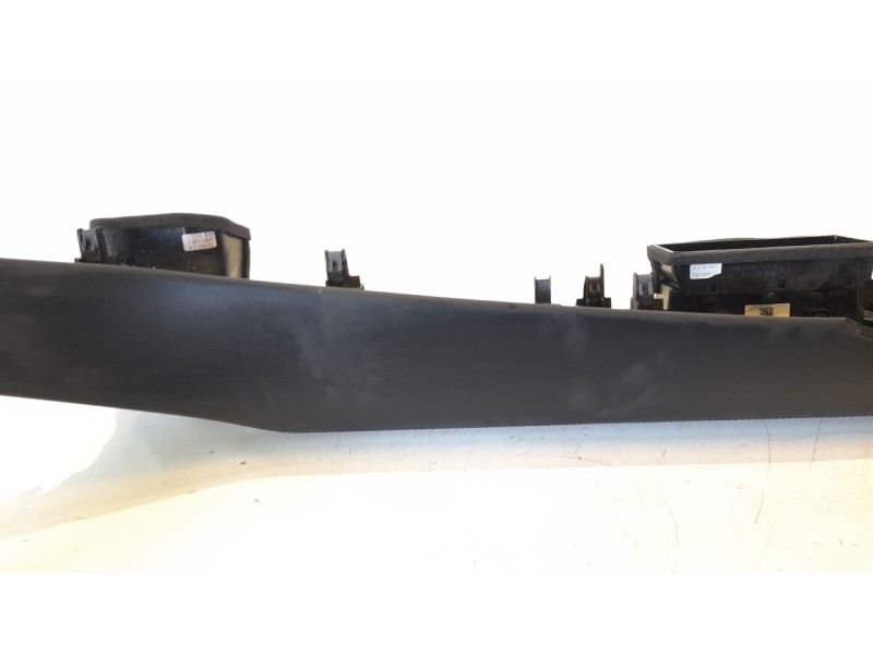 Recambio de aireador central para mazda 3 berlina (bp) referencia OEM IAM 24BGKM04  