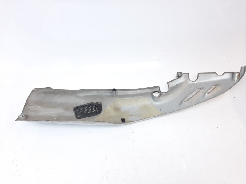 Recambio de moldura para aprilia pegaso 125 / 600 / 650 pegaso 650 referencia OEM IAM AP8149786 AP8149786 