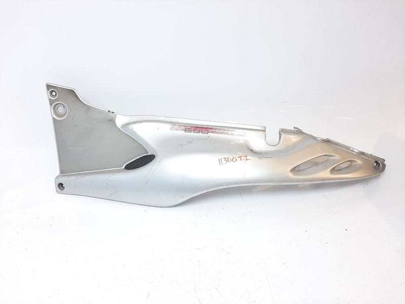 Recambio de moldura para aprilia pegaso 125 / 600 / 650 pegaso 650 referencia OEM IAM AP8168279 AP8168279 