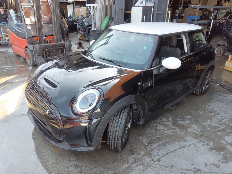 mini mini (f56) del año 2023