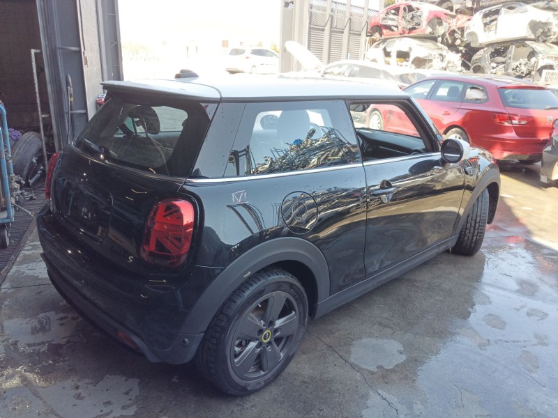 mini mini (f56) del año 2023