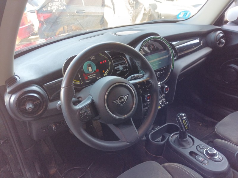 mini mini (f56) del año 2023