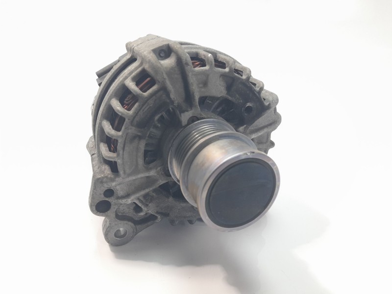 Recambio de alternador para audi a3 sportback (8vf) referencia OEM IAM 04E903015P ALF350551 