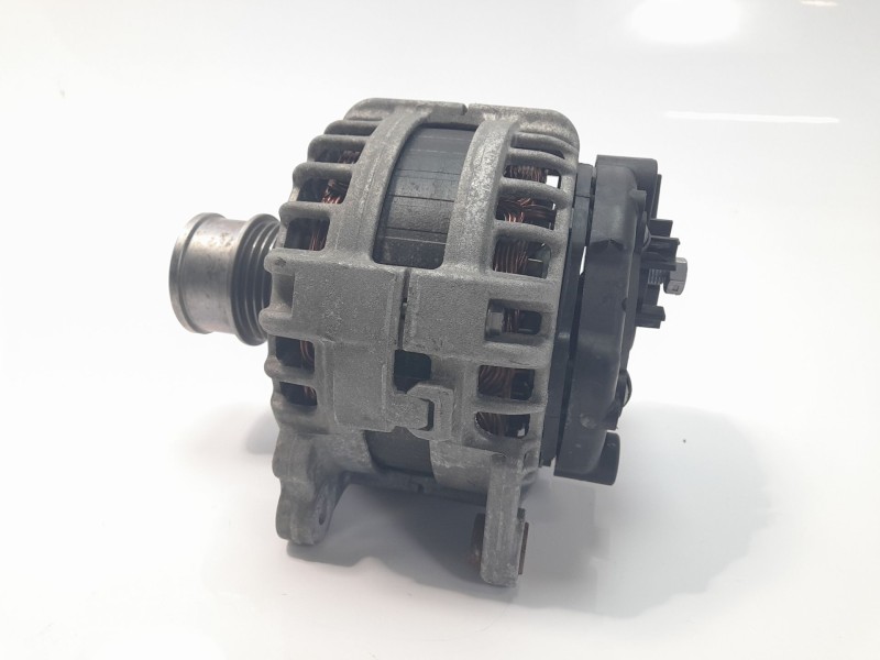 Recambio de alternador para audi a3 sportback (8vf) referencia OEM IAM 04E903015P ALF350551 