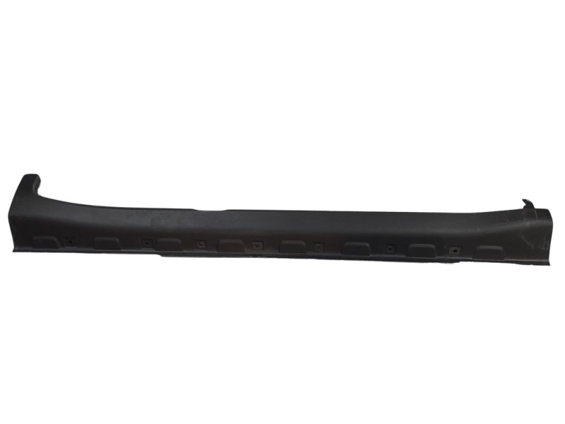 Recambio de estribos laterales para mg zs comfort referencia OEM IAM 10252401  
