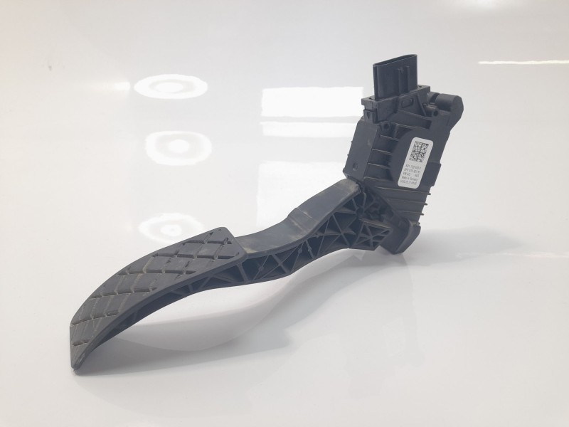 Recambio de potenciometro pedal para volkswagen passat variant (cb5) 2.0 tdi referencia OEM IAM 5Q1723503K  