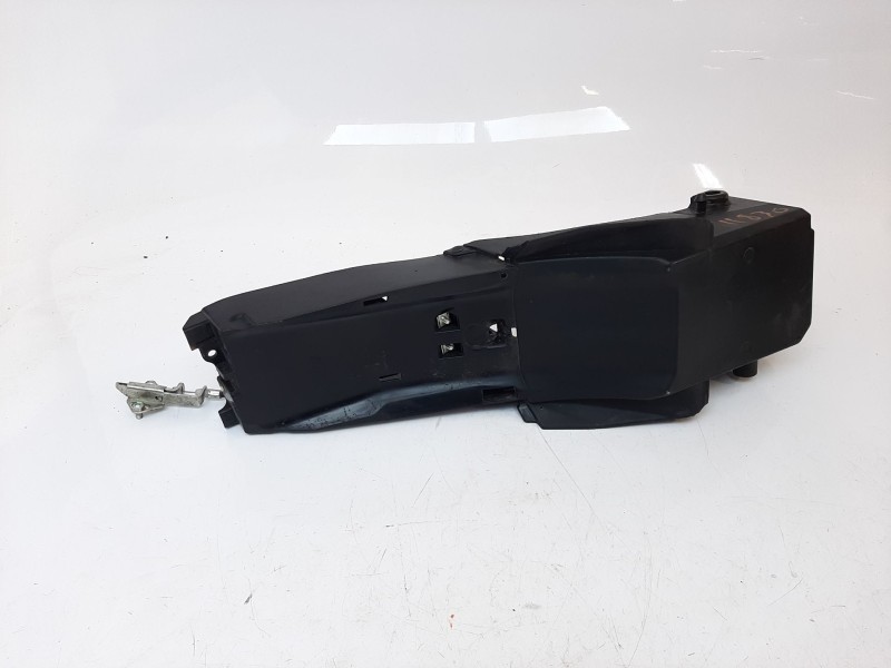Recambio de moldura para yamaha mt-07 mt-07 referencia OEM IAM 1WS8212B0000 1WS8212B0000 