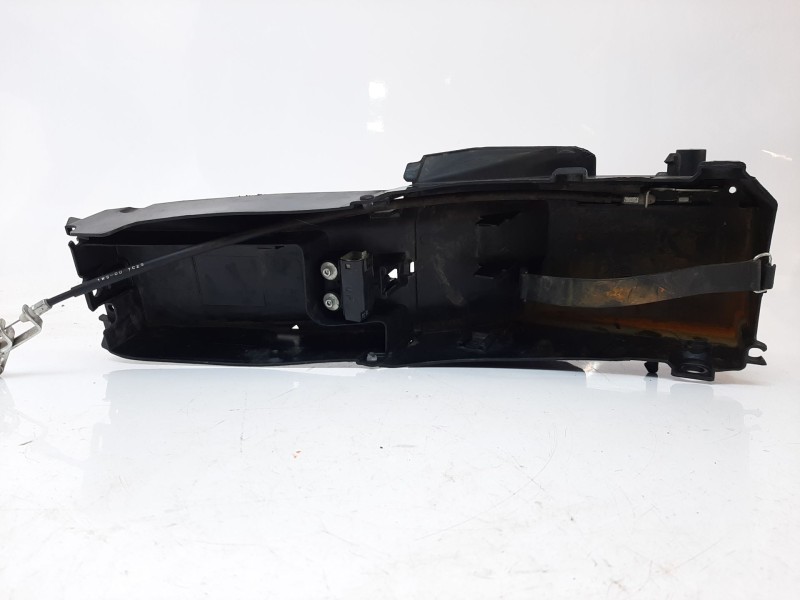 Recambio de moldura para yamaha mt-07 mt-07 referencia OEM IAM 1WS8212B0000 1WS8212B0000 