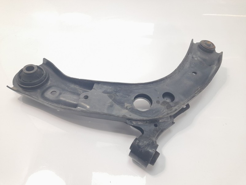 Recambio de brazo suspension inferior delantero derecho para mazda 3 berlina (bp) referencia OEM IAM BDNF34300C  