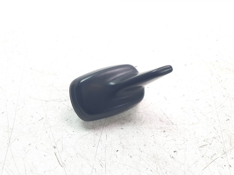 Recambio de antena para audi a3 sportback (8vf) referencia OEM IAM 8V0035503AL  