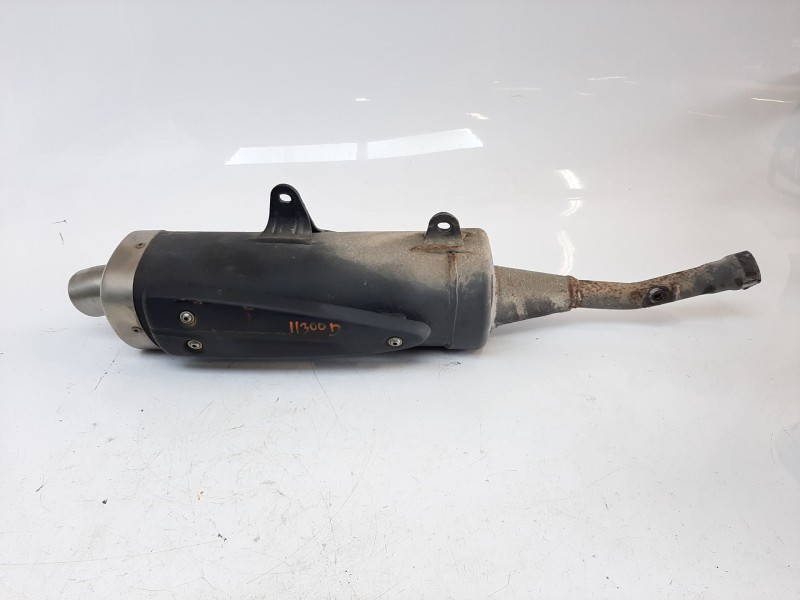 Recambio de tubo escape trasero para aprilia pegaso 125 / 600 / 650 pegaso 650 referencia OEM IAM AP8119610  