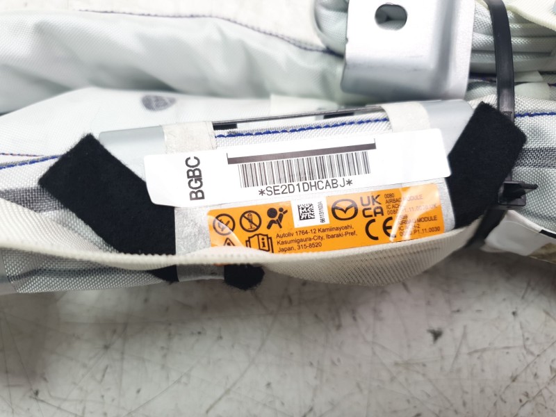 Recambio de airbag cortina delantero derecho para mazda 3 berlina (bp) referencia OEM IAM BGBC57KM0A  