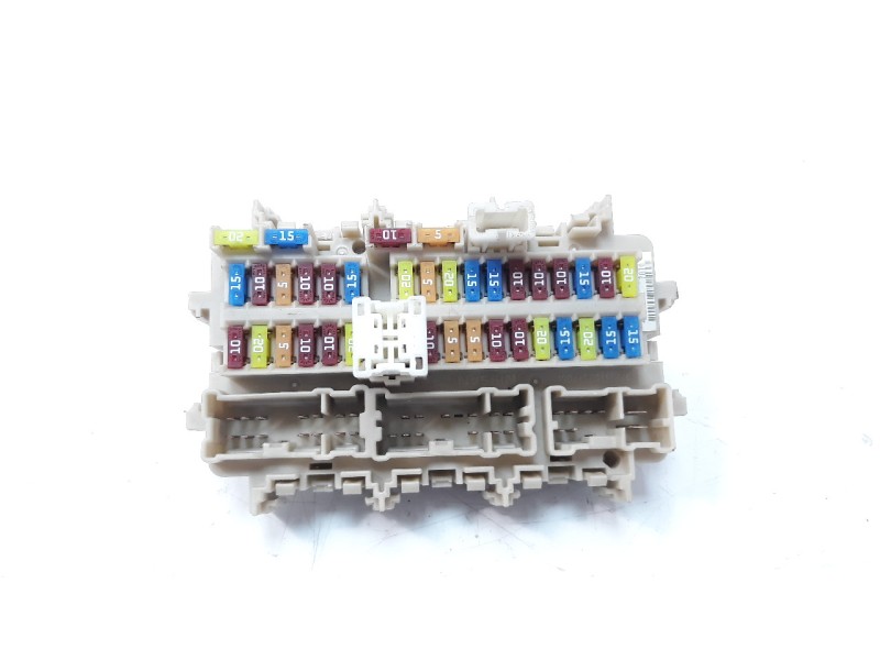 Recambio de caja reles / fusibles para nissan qashqai (j11) 1.2 16v cat referencia OEM IAM 243504EB0A  