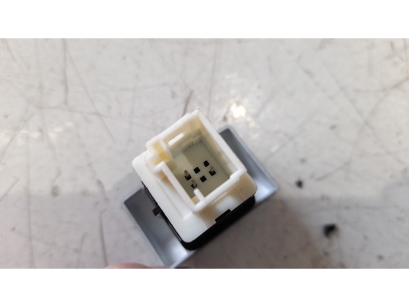 Recambio de warning para peugeot 508 hybrid 180 allure referencia OEM IAM 9813404677  