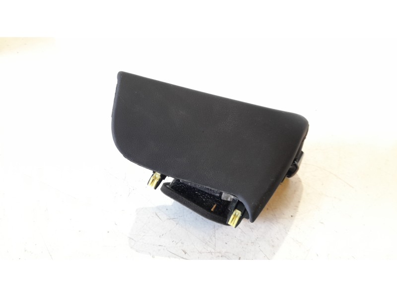 Recambio de aireador izquierdo para mazda 3 berlina (bp) referencia OEM IAM AVDGJ64830B02AN  