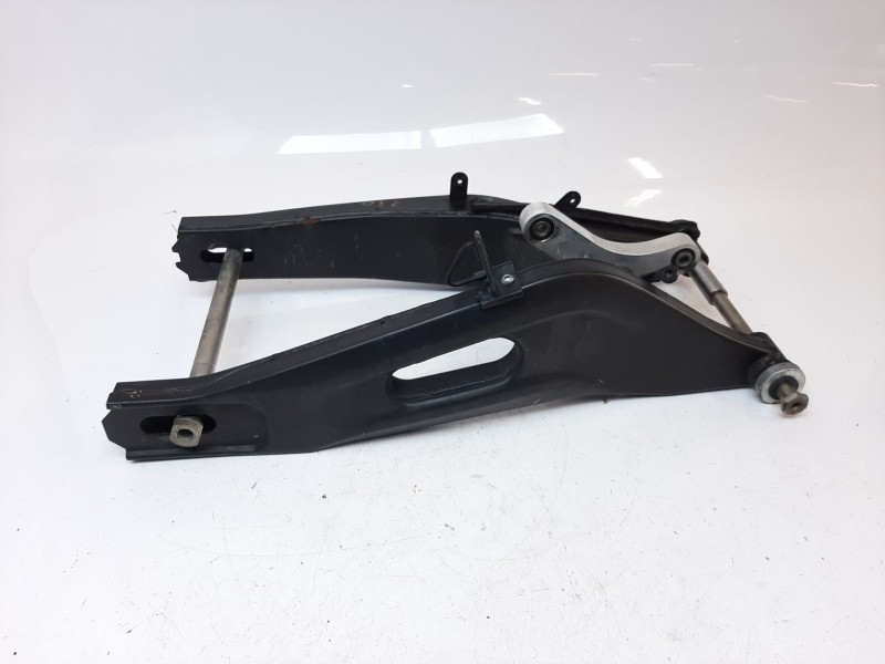 Recambio de basculante para yamaha mt-07 mt-07 referencia OEM IAM 1WS221101100  